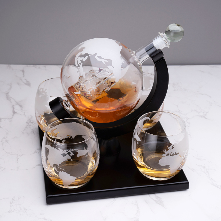 Factory Sale Custom 850ML High - Decanter Globe Set 评论和价格