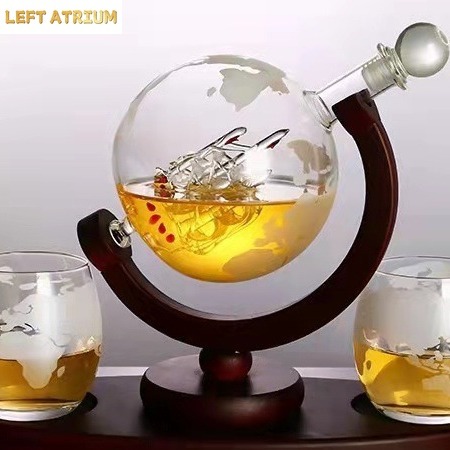 Glass globe shaped decanter, w - Decanter Globe Set 评论和价格